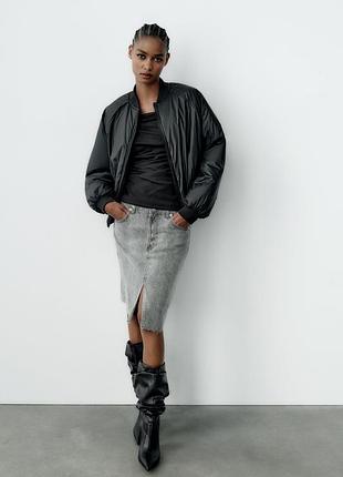 Чорна демі куртка бомбер оверсайз zara — xs