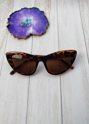 Леопардові сонцезахисні окуляри
