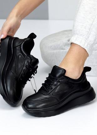 Черные женские кроссовки1 фото