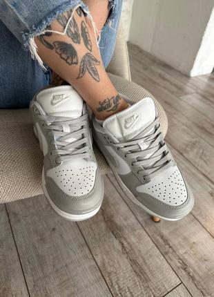 Женские кроссовки nike dunk low twist grey/white