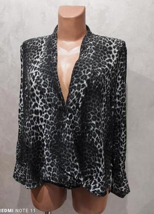 Изысканная вискозная блузка с удлиненной спинкой люкс бренда из данных by malene birger3 фото