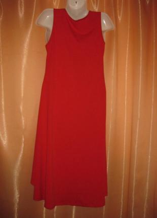 Нарядное приталенное красное платье длинное миди за коленки закрытое удобное тянется эластичное6 фото