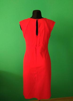 Платье футляр красное с вырезом2 фото