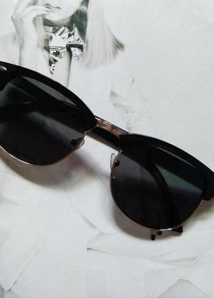 Сонцезахисні окуляри унісекс клабмастер чорний в сріблі