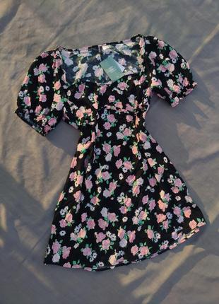 Новое мини платье в цветочный принт с квадратным вырезом1 фото