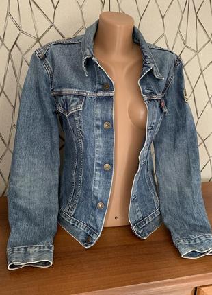 Пиджак джинсовый levi’s размер s коттон оригинал2 фото