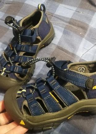 Босоножки сандалии keen 27-28 р. (uk9, us10) на мальчика или девочку