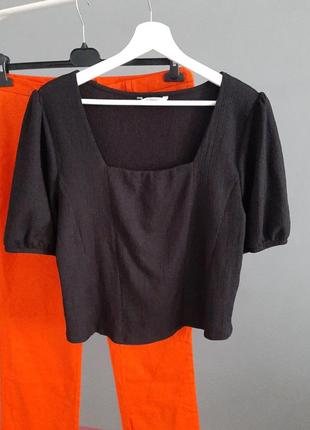 Базовая фактурная блуза_топ_#162
‼️минимальный заказ от трех вещей ,или на сумму не меньше 100 ( сто) гривен.3 фото