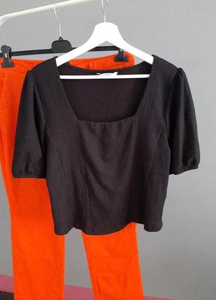 Базовая фактурная блуза_топ_#162
‼️минимальный заказ от трех вещей ,или на сумму не меньше 100 ( сто) гривен.2 фото