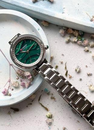 Жіночий класичний наручний  годинник зі сталевим браслетом curren 9089 sg8 фото