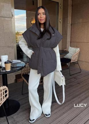 Очень стильный и необычный жилет oversize.