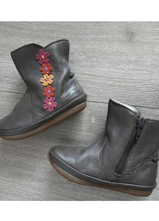 Напівчоботи, чоботи шкіра коричневі,20-21 р.