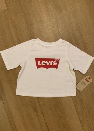 Новая футболка levi's 3-4 года4 фото