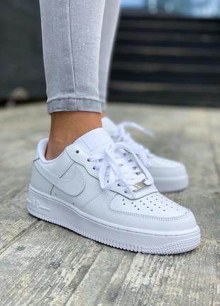 Шикарные женские кроссовки nike air force 12 фото