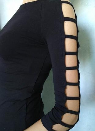 Базовий чорний лонгслив tally weijl з цікавими рукавами-віконцями /s/футболка