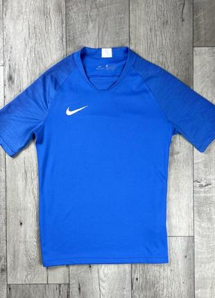 Nike dri-fit футболка m размер спортивная голубая оригинал