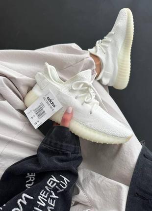 Мужские кроссовки 
adidas yeezy boost 350