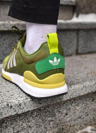 Мужские кроссовки 
adidas zx 7002 фото