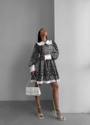 Трендовое женское платье в леопардовом принте и с воротничком2 фото