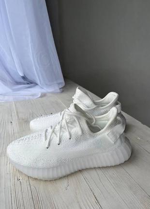 Чоловічі кросівки 
adidas yeezy boost 350