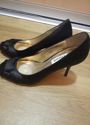 Нарядные туфли