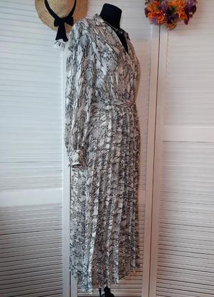 Платье из шифона плиссе плиссированное длинное миди в змеиный принт3 фото