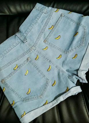 Шорты джинсовые с вышивкой бананы3 фото