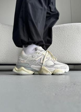 Женские кроссовки new balance 9060 grey beige серого с бежевым цветами