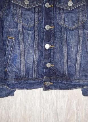 Утеплена джинсова курточка, шерпа gap на 6 років5 фото