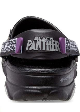 Crocs all-terrain x black panther™ clog !7 фото