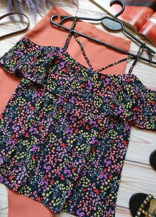 Цветочная шифоновая летняя блуза майка на тонких бретелях с рюшей9 фото