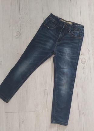 Классные джинсы на 6-7 лет1 фото