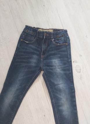 Классные джинсы на 6-7 лет3 фото