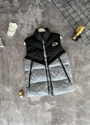 Чоловіча жилетка nike на весну у сіро-чорному кольорі premium якості, стильна та зручна жилетка на кожен день2 фото