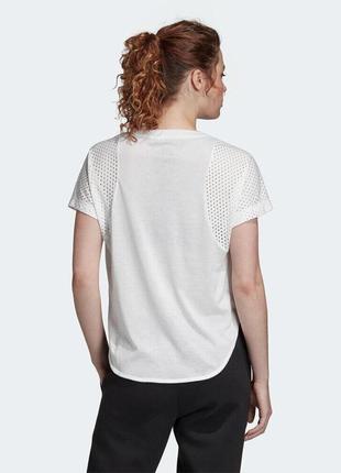 Повсякденна жіноча футболка adidas  з рукавами із сітки, м2 фото