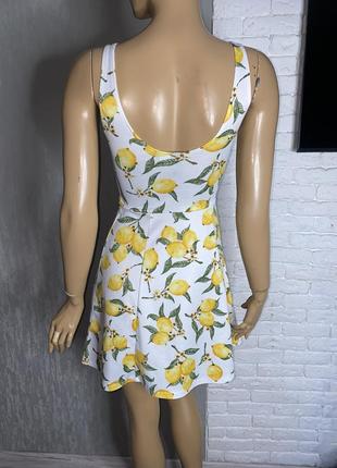 Коротка сукня плаття у принт лимони divided від h&m, xs2 фото