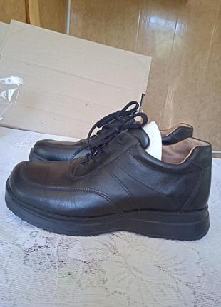 Шикарные,массивные,брендовые туфли - кожа 37 р.стелька 23.5 см