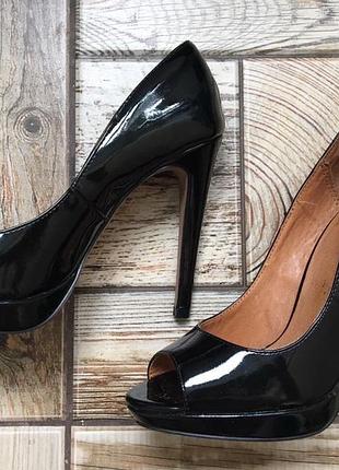 Красивые лакированные туфли эко-кожа/кожа, 37,5-38