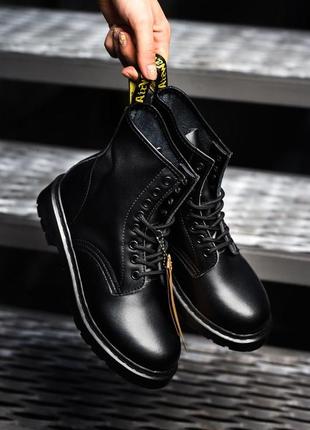 Ботинки dr. martens tripple black черевики