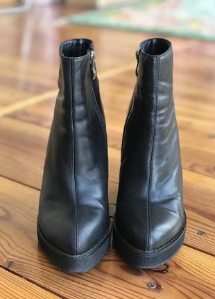 Ботинки /черевики