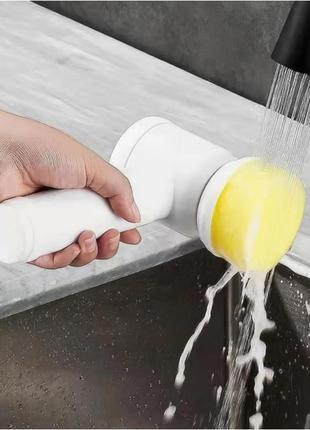 Электрическая щетка для уборки 3в1 со сменными насадками электрощетка для кухни