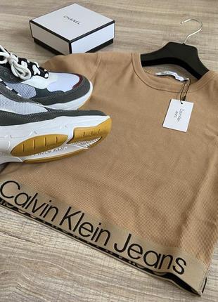 Стильный топ calvin klein, футболка calvin klein, женская одежда calvin klein,4 фото