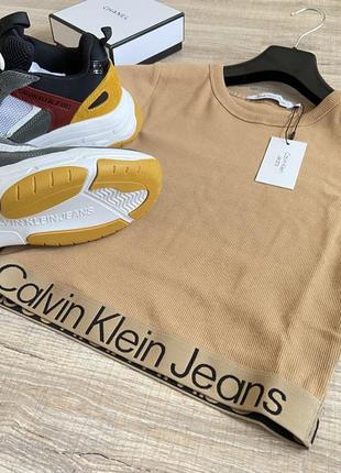 Стильный топ calvin klein, футболка calvin klein, женская одежда calvin klein,7 фото