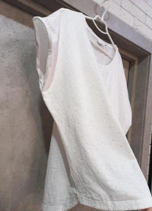 Стильная, нежная,фирменная,натуральная, белая футболка со стразами4 фото