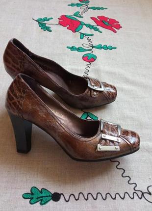 ‼️скидка!!️женская обувь/ туфли лаковые коричневые 🤎 38/39 размер