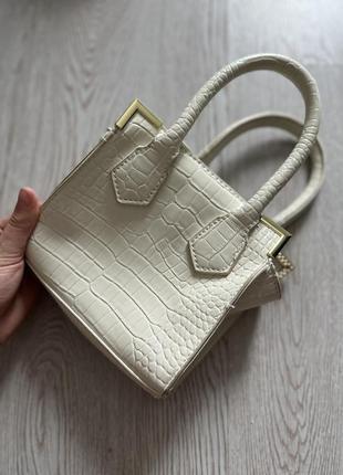 Неймовірна сумочка