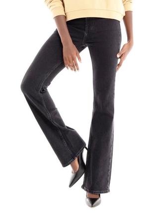 Джинси bootcut