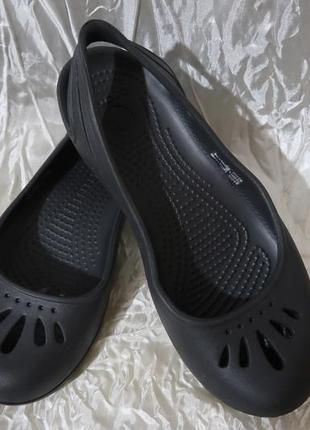 Крокси балетки босоніжки чорні crocs w5 22,5 см