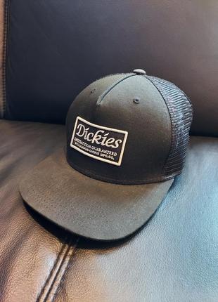 Кепка (тракер) dickies &amp; starter