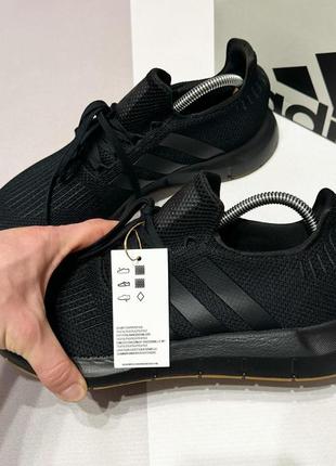 Новые кроссовки adidas swift run оригинал в размерах5 фото